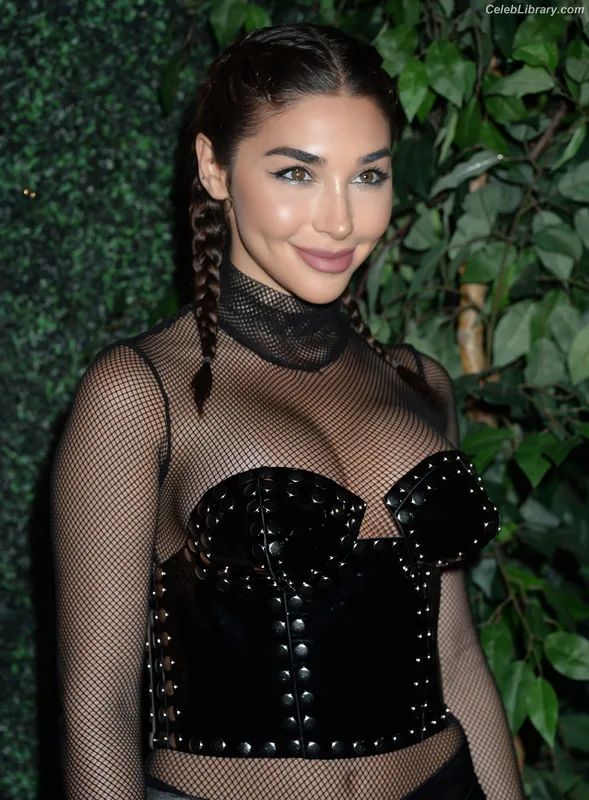 Chantel Jeffries photo 13 of 1942