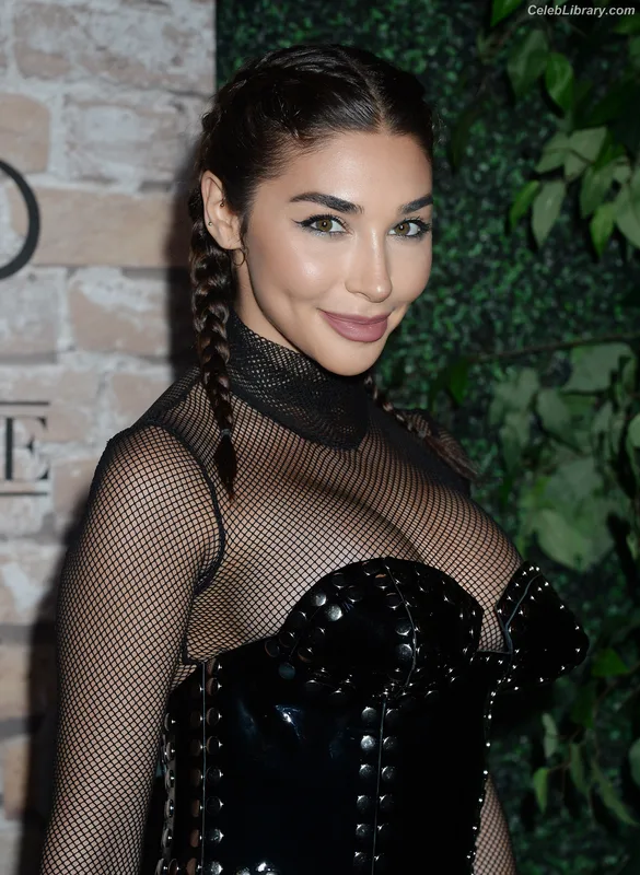 Chantel Jeffries photo 14 of 1942