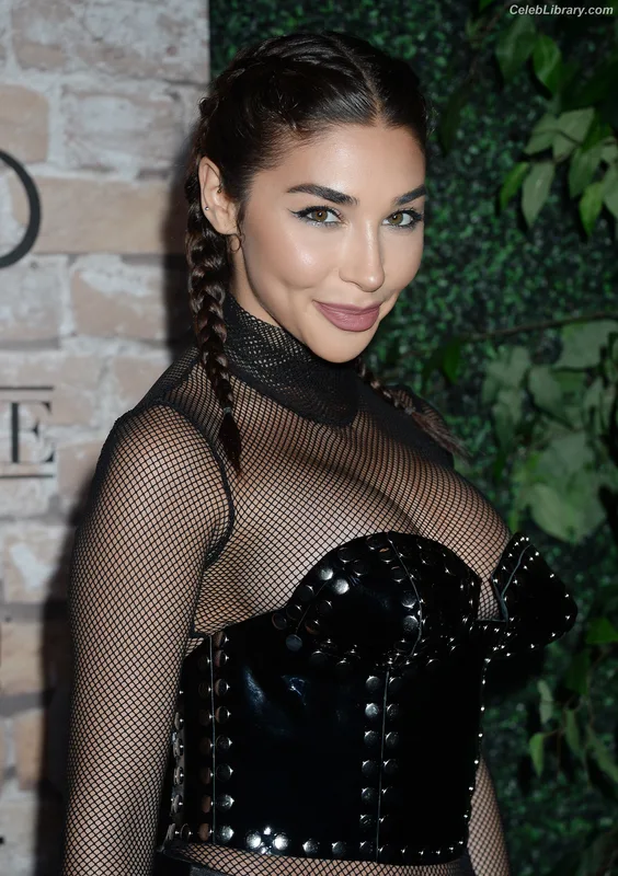 Chantel Jeffries photo 15 of 1942