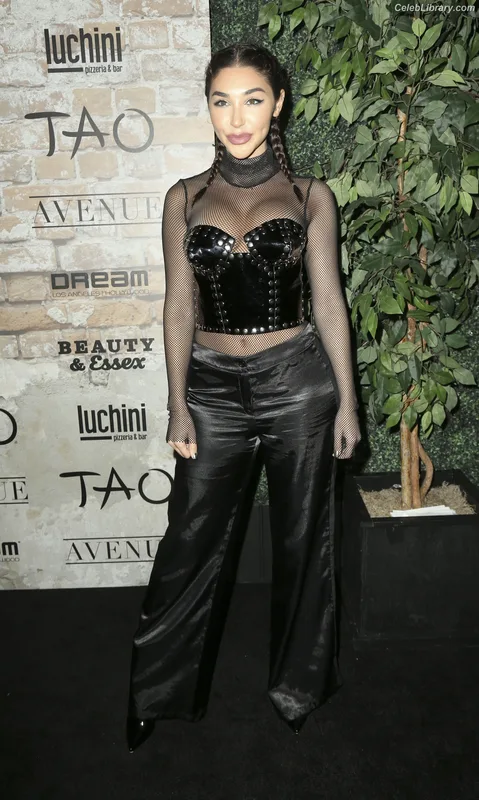 Chantel Jeffries photo 21 of 1942