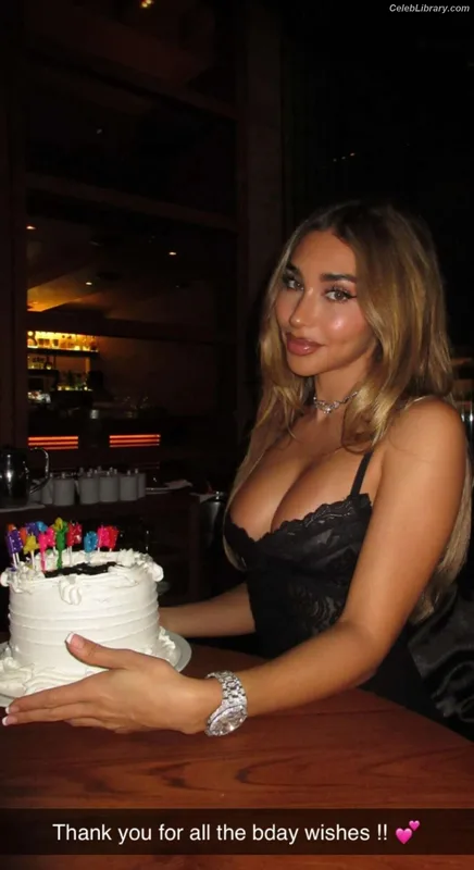 Chantel Jeffries photo 17 of 1942