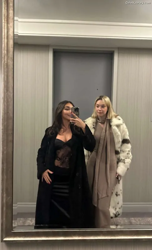 Chantel Jeffries photo 20 of 1942