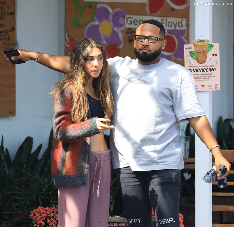 Chantel Jeffries photo 5 of 1942