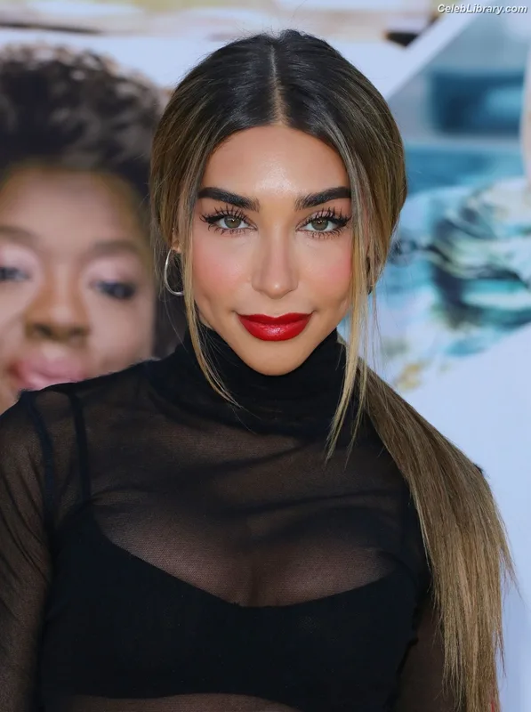 Chantel Jeffries photo 21 of 1942