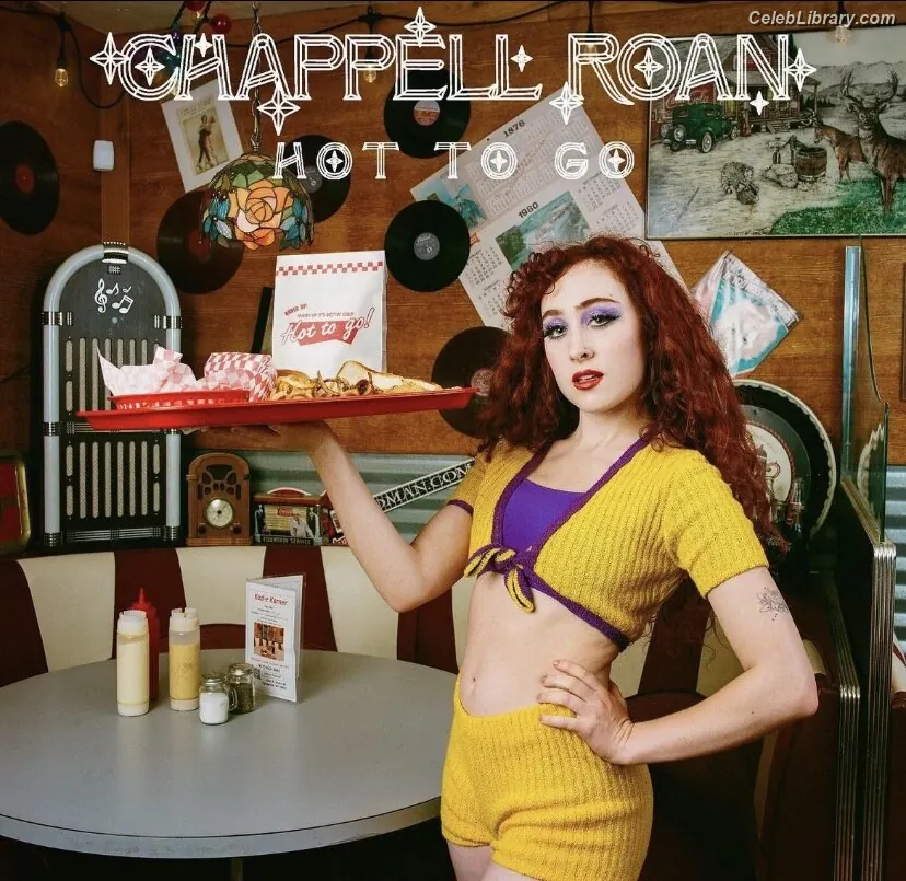 Chappell Roan photo 18 of 997