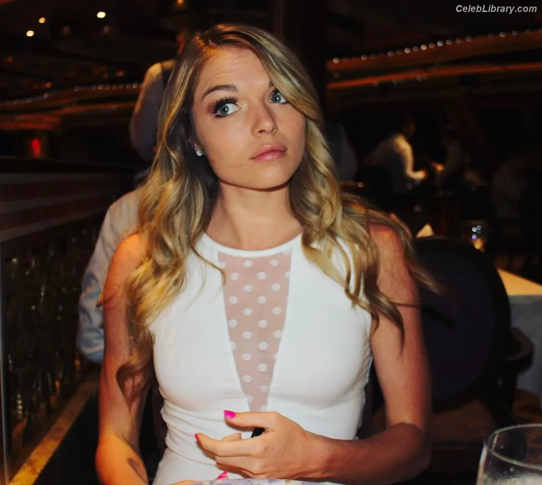 Chari Hawkins