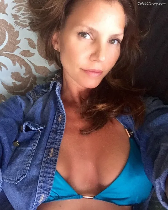 Charisma Carpenter photo 6 of 172