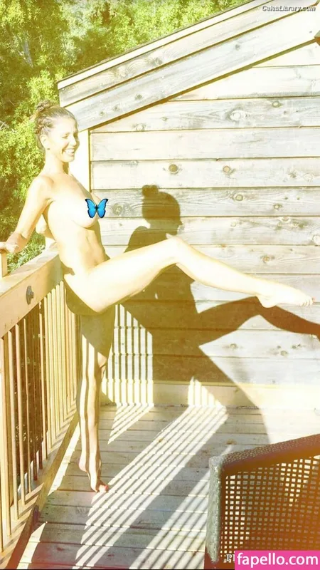Charisma Carpenter photo 15 of 172