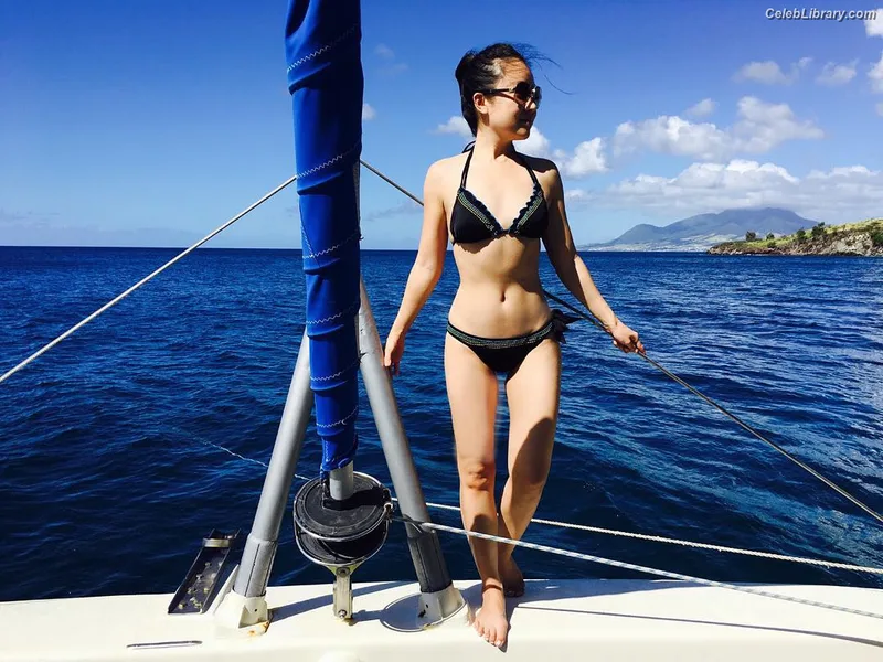 Charlet Chung photo 4 of 49
