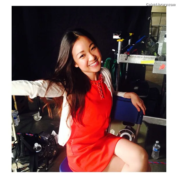 Charlet Chung photo 6 of 49