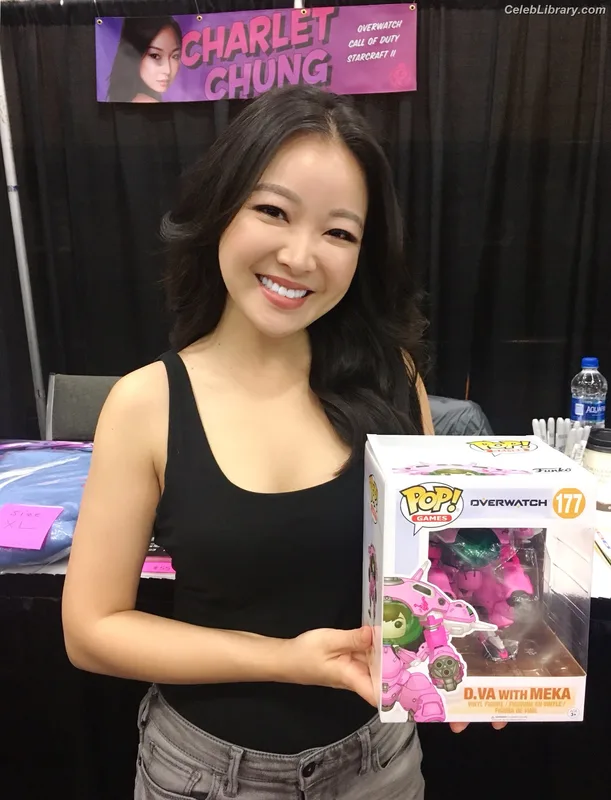 Charlet Chung photo 21 of 49