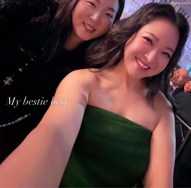 Charlet Chung photo 11 of 49