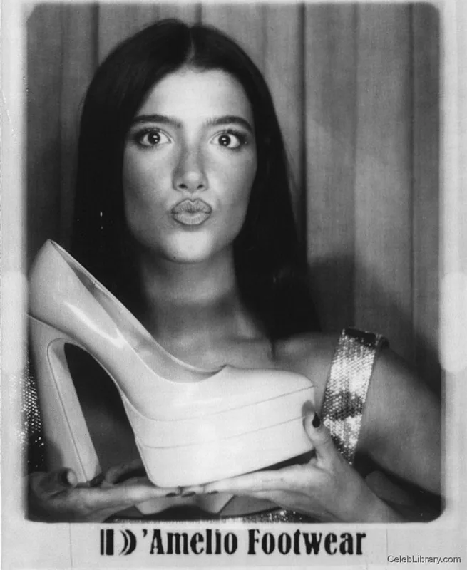 Charli Damelio photo 4 of 3196
