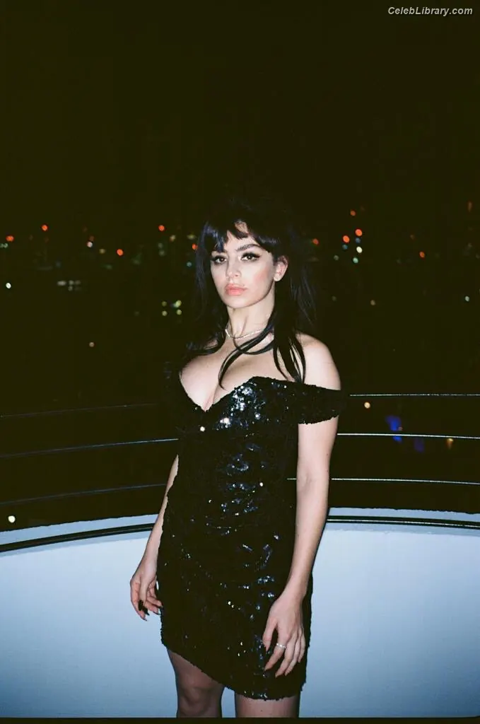 Charli XCX photo 23 of 2648