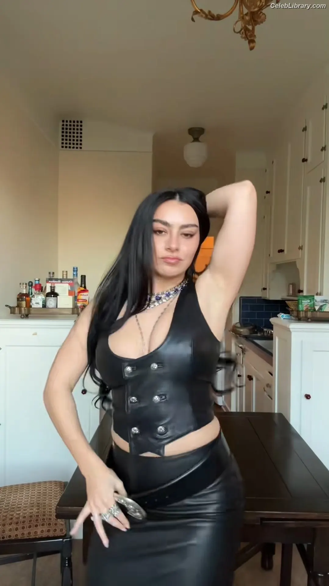 Charli XCX photo 21 of 2648