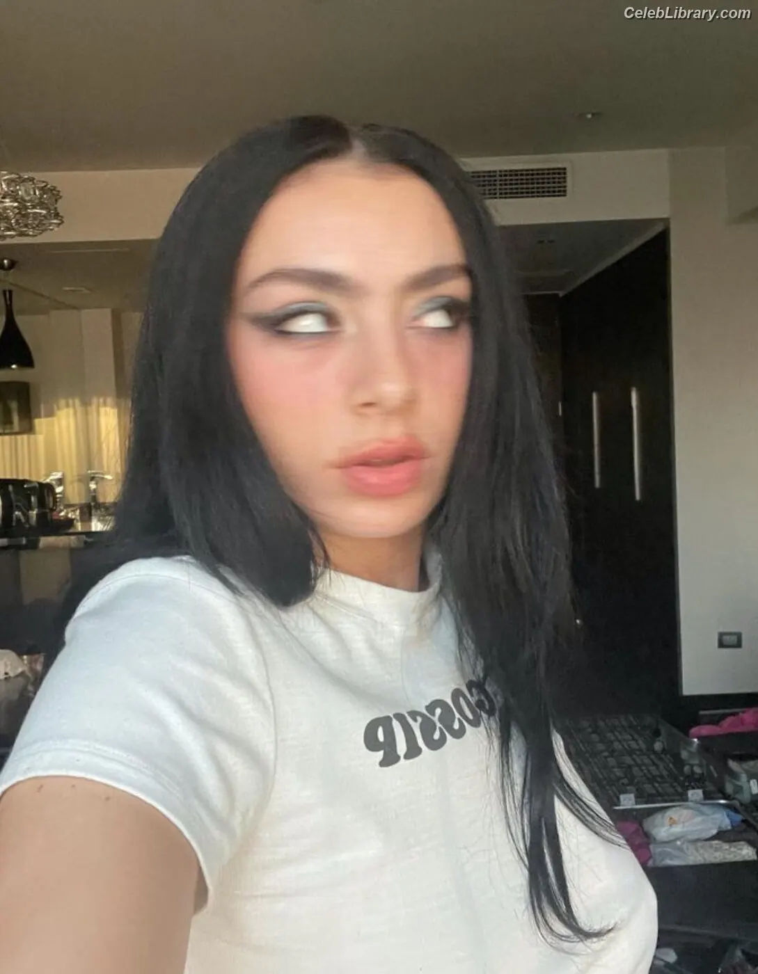 Charli XCX photo 4 of 2648