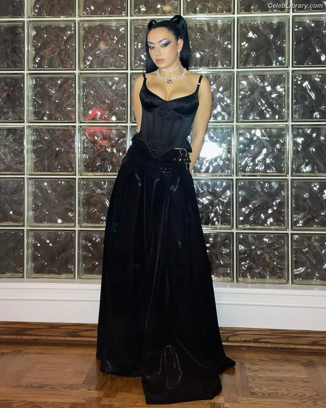 Charli XCX photo 4 of 2648
