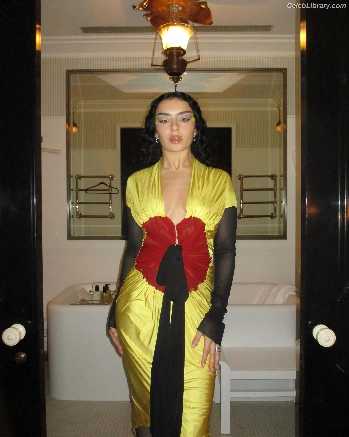 Charli XCX photo 13 of 2648