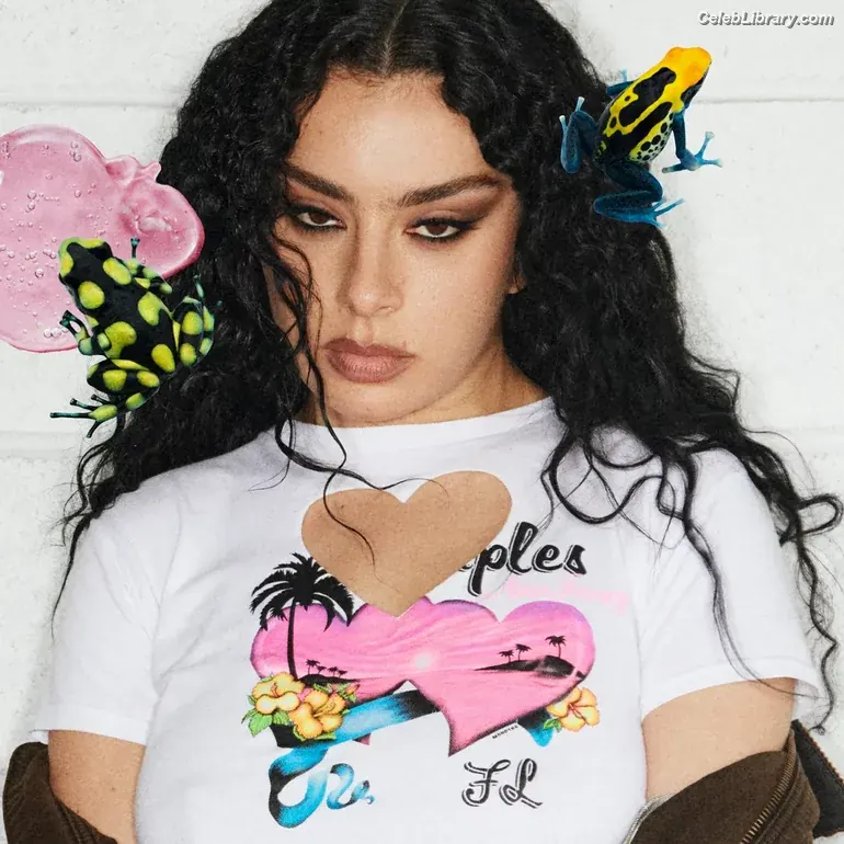Charli XCX photo 7 of 2648