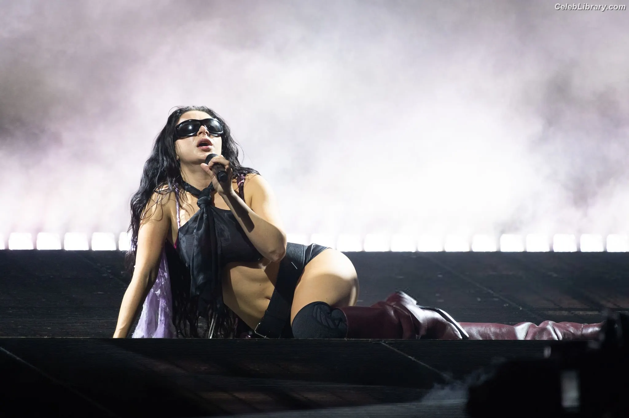 Charli XCX photo 21 of 2648