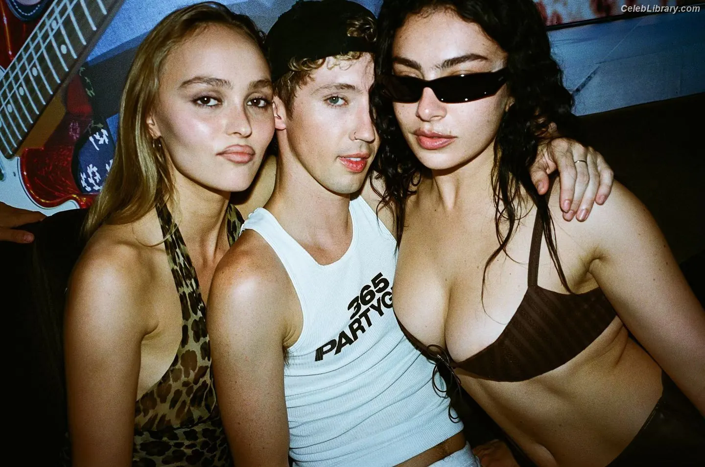 Charli XCX photo 11 of 2648