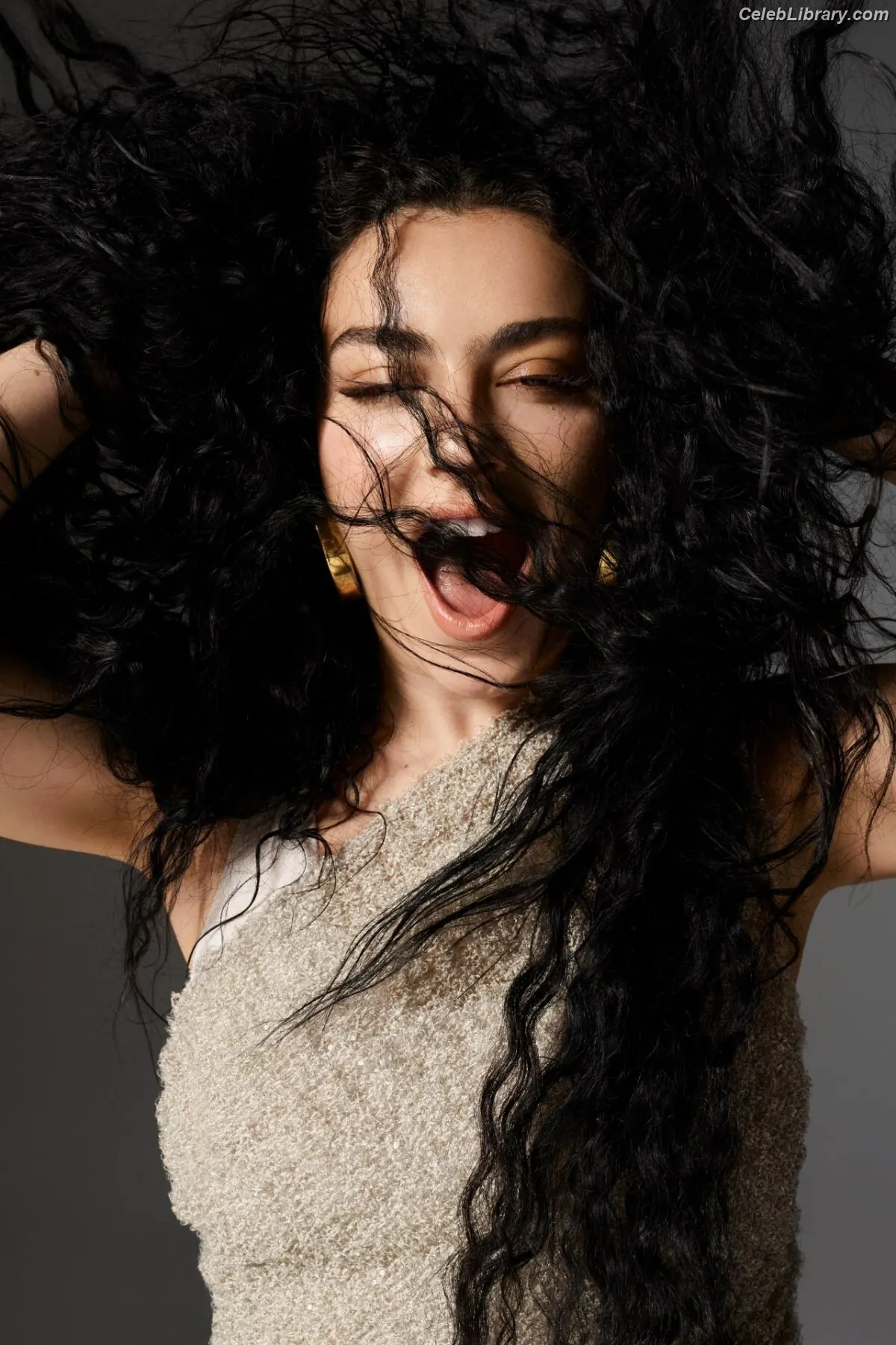 Charli XCX photo 15 of 2648