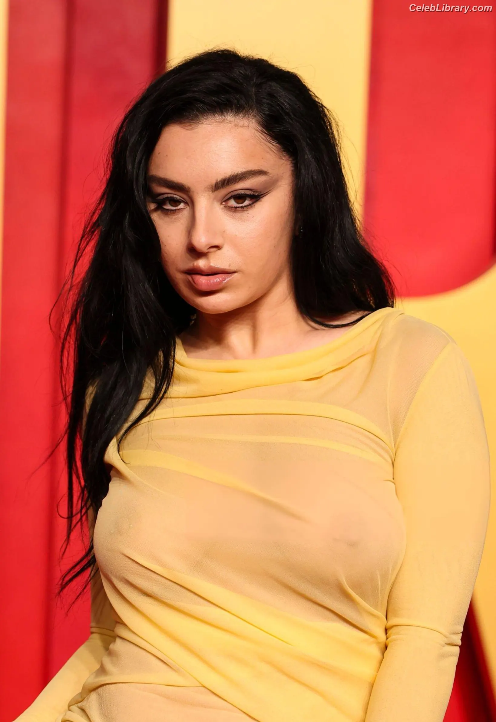 Charli XCX photo 13 of 2648