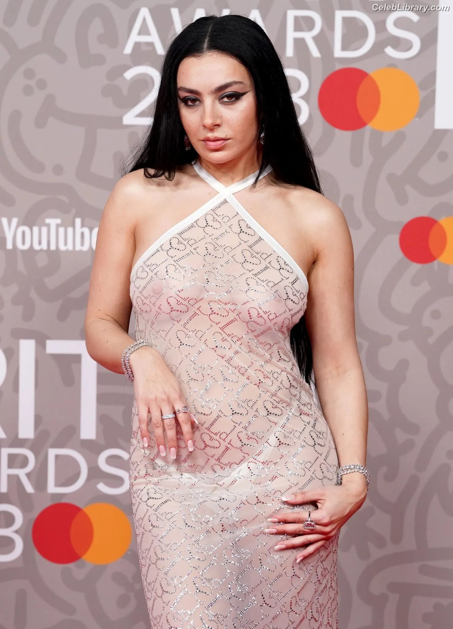 Charli XCX photo 24 of 2648