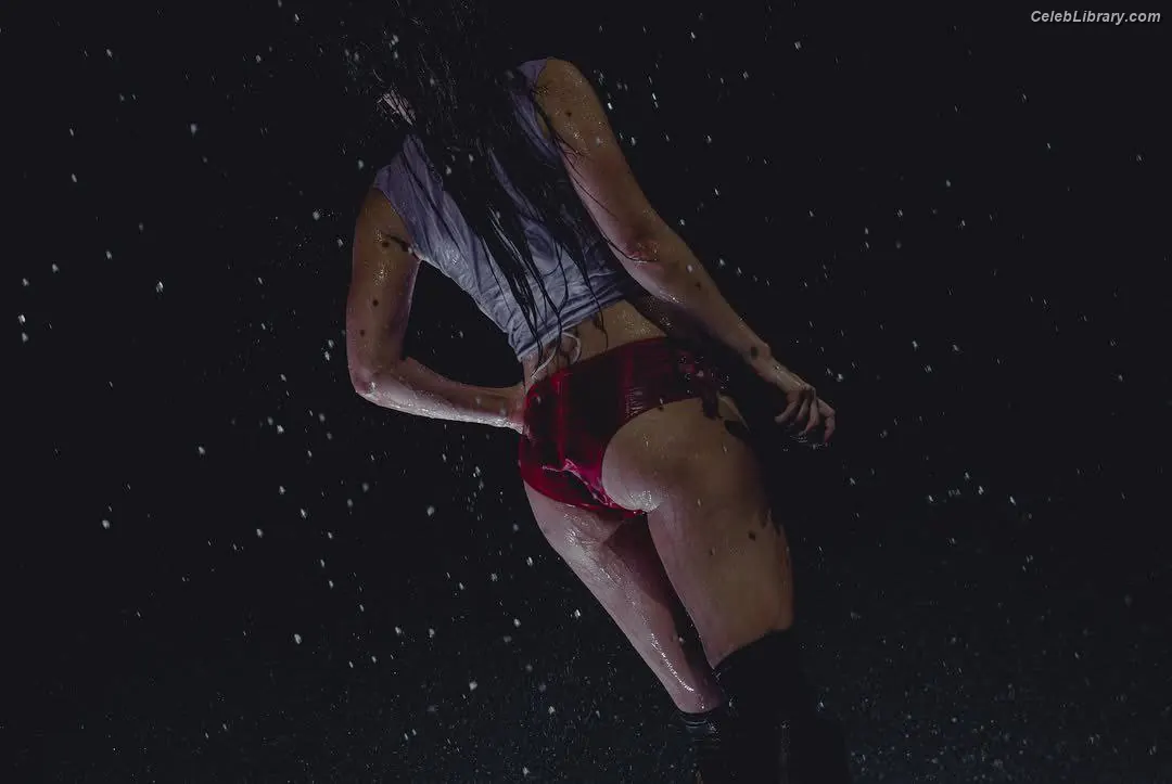Charli XCX photo 9 of 2648