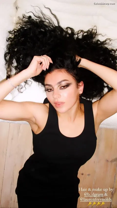 Charli XCX photo 18 of 2648