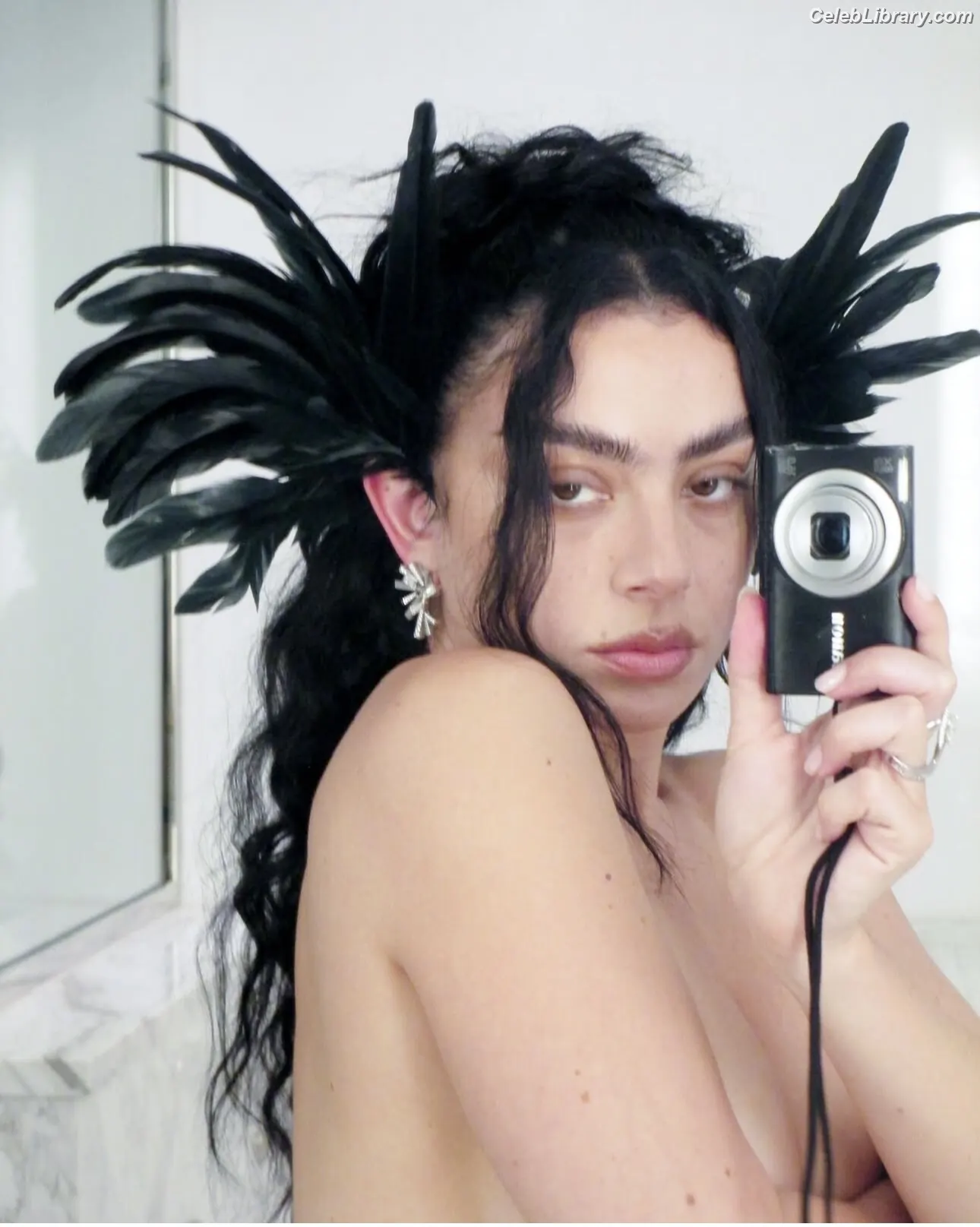 Charli XCX photo 9 of 2648