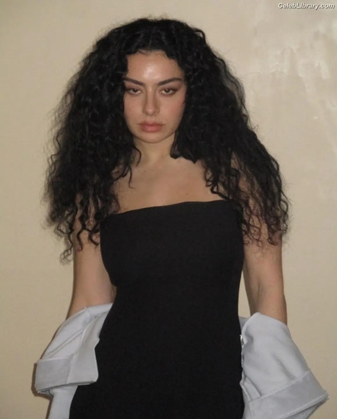 Charli XCX photo 6 of 2648