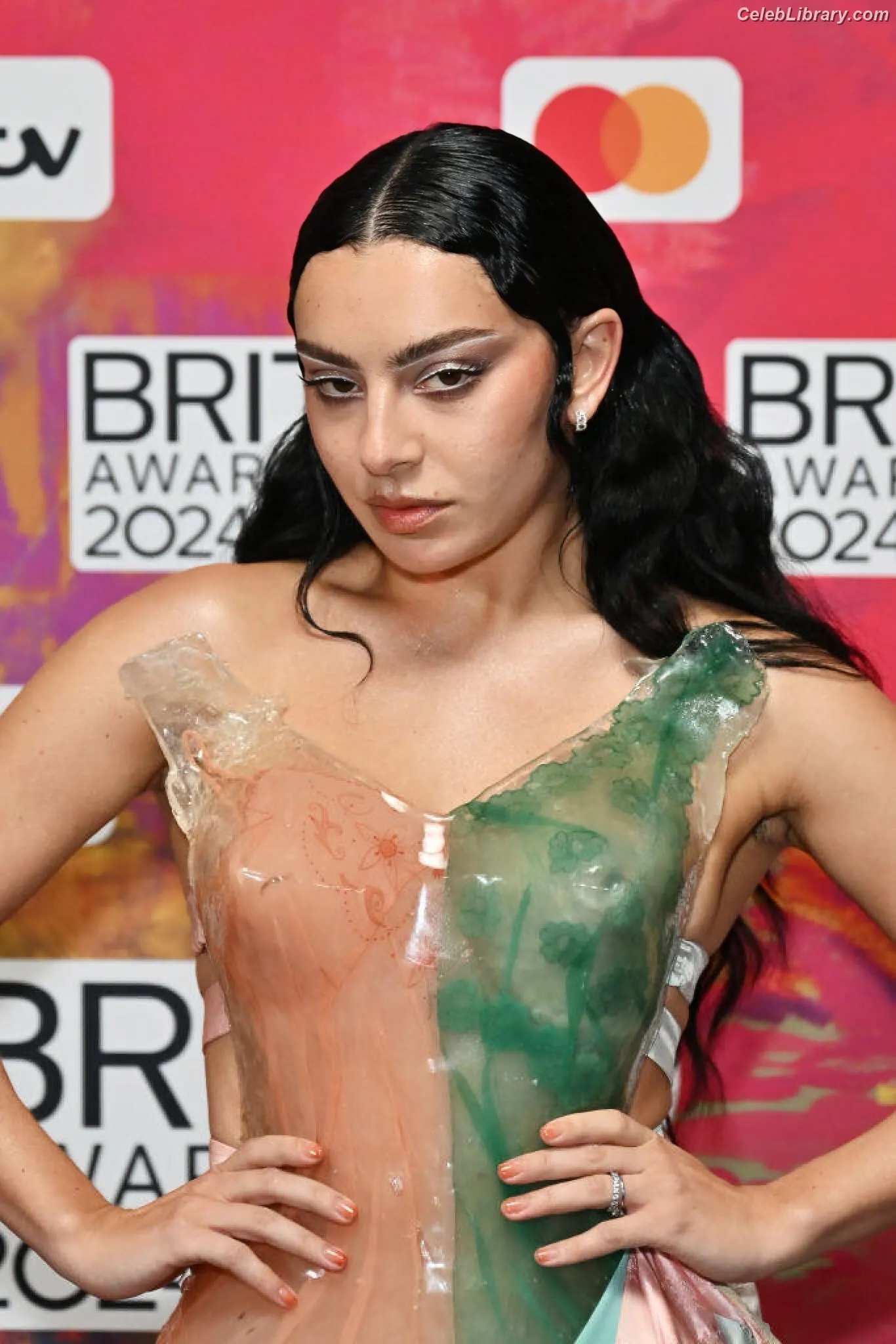 Charli XCX photo 10 of 2648