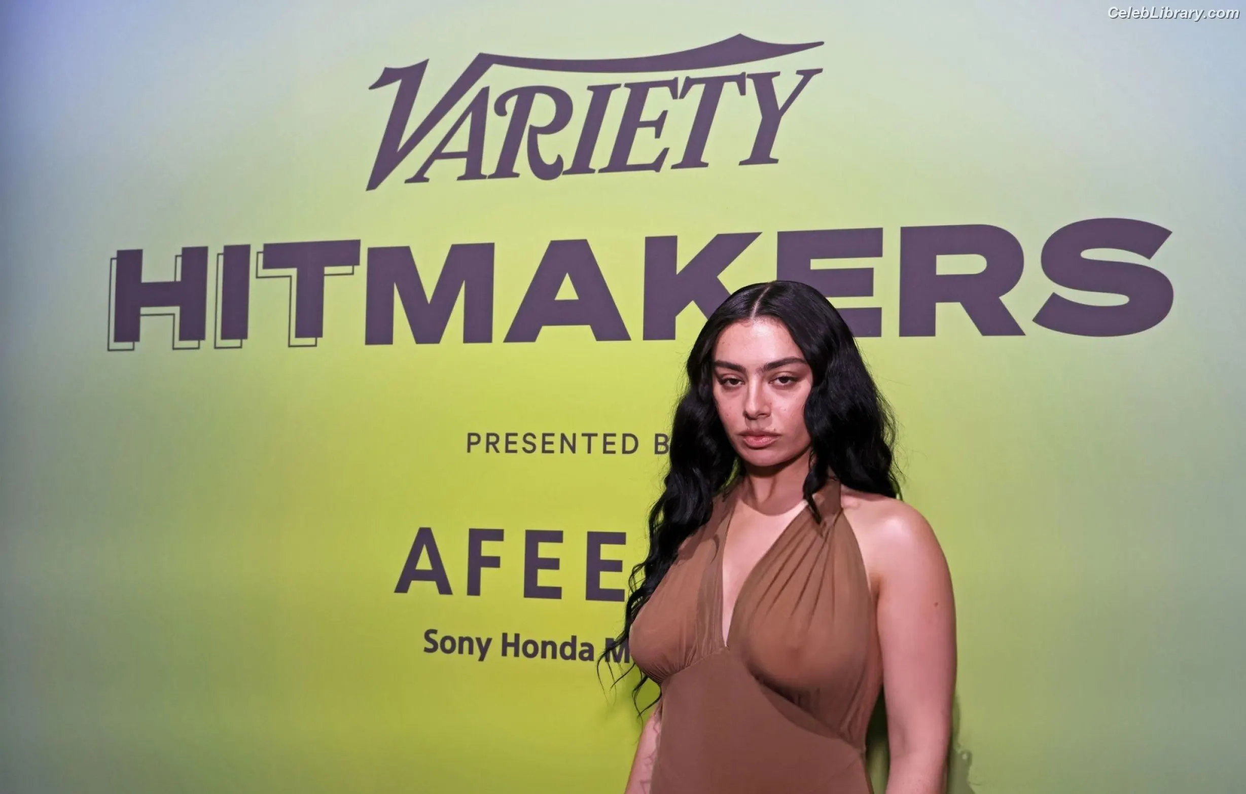 Charli XCX photo 6 of 2648