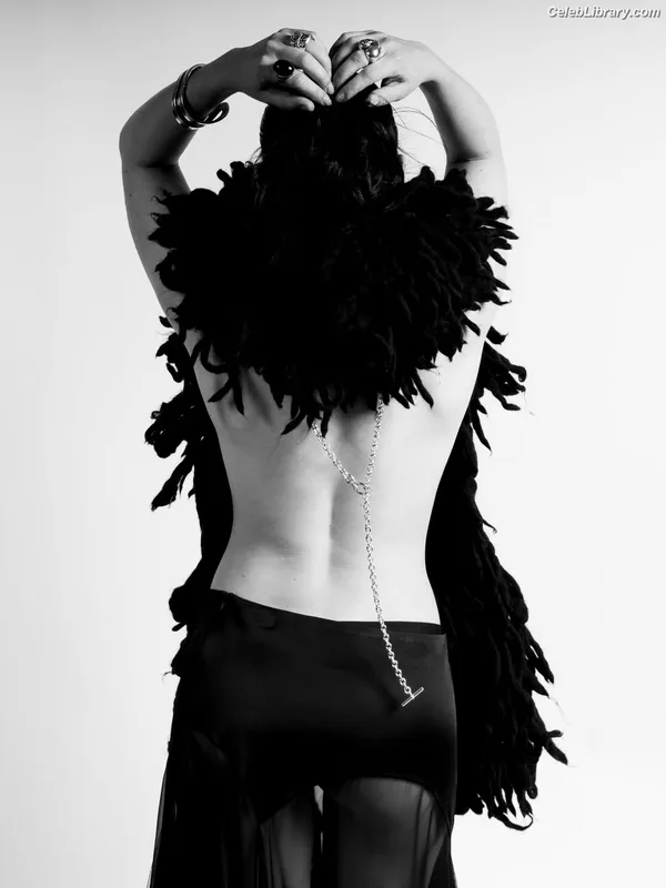 Charli XCX photo 18 of 2701
