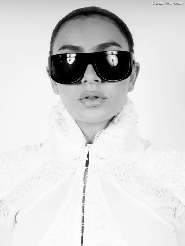 Charli XCX photo 21 of 2701