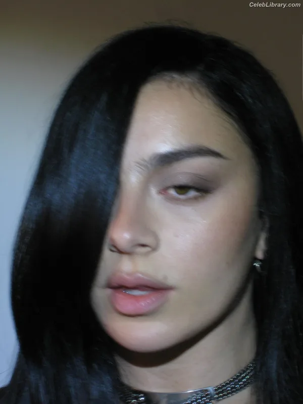 Charli XCX photo 12 of 2701