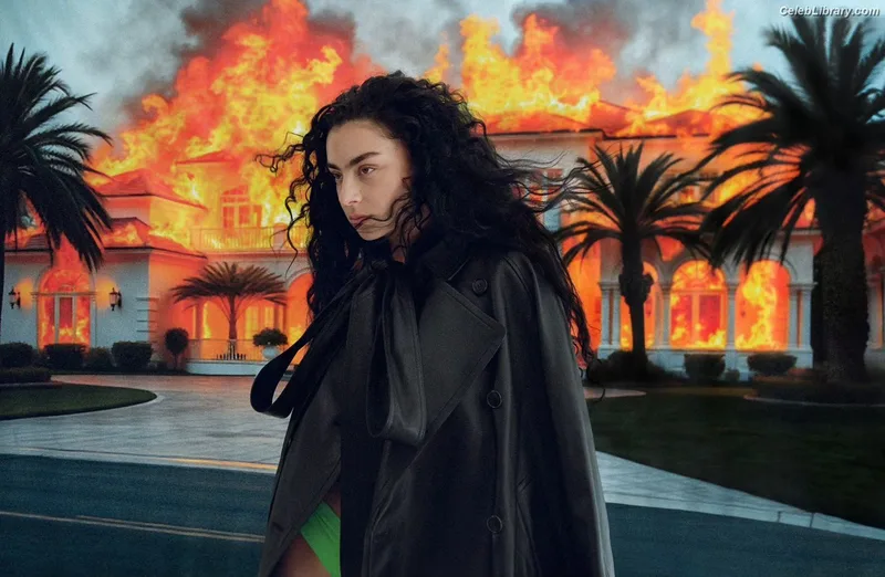 Charli XCX photo 7 of 2701