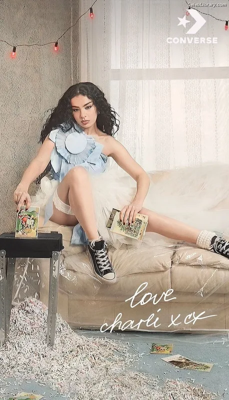 Charli XCX photo 14 of 2701
