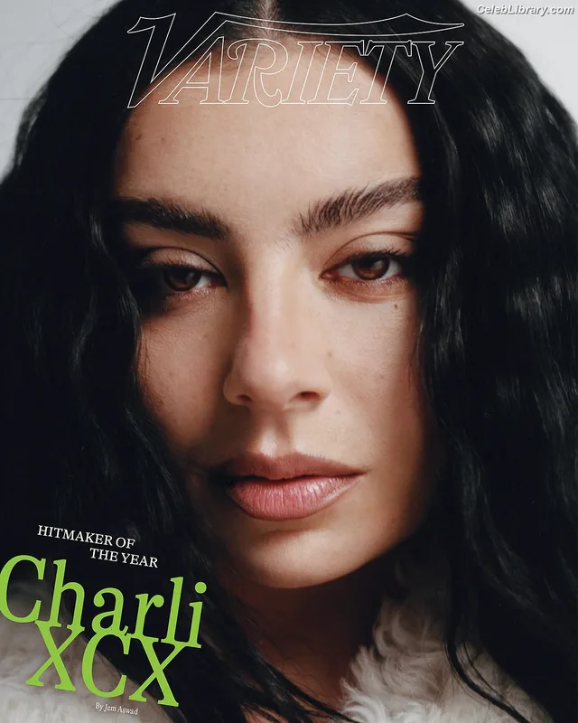 Charli XCX photo 10 of 2701
