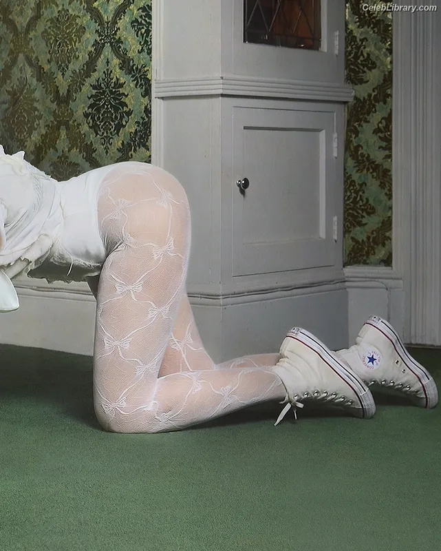 Charli XCX photo 14 of 2701