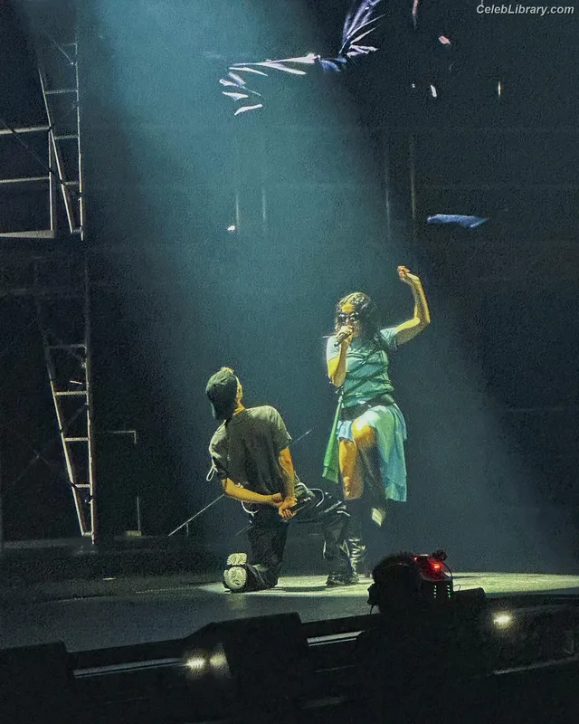 Charli XCX photo 22 of 2701