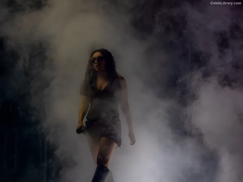 Charli XCX photo 5 of 2701