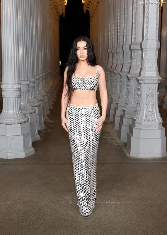 Charli XCX photo 16 of 2701