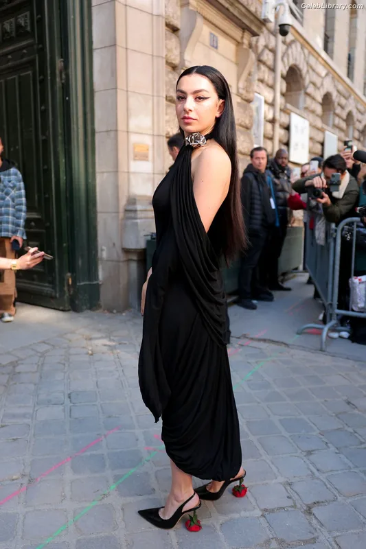 Charli XCX photo 14 of 2701