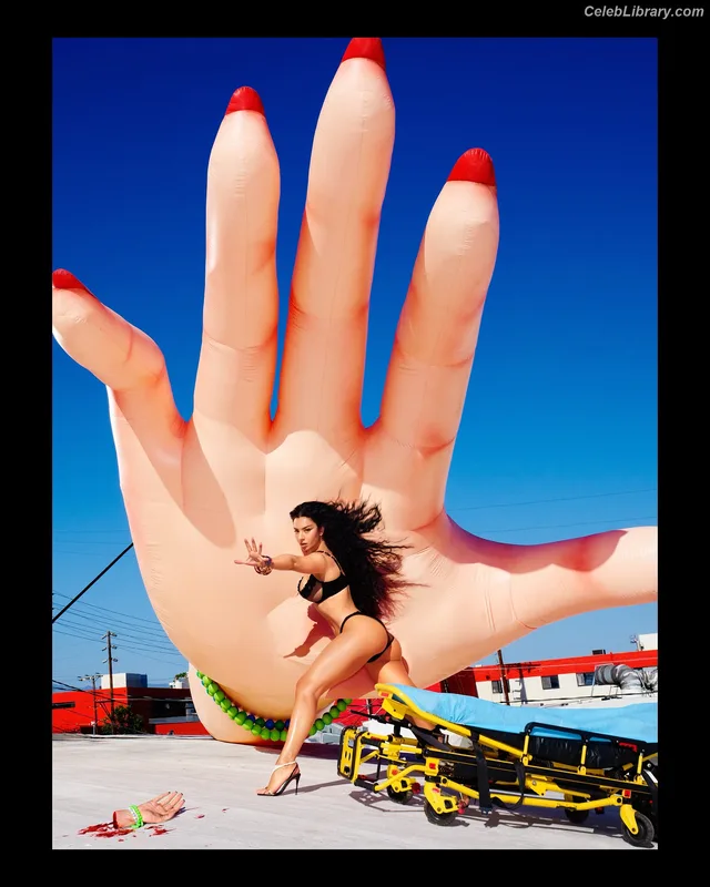 Charli XCX photo 12 of 2701