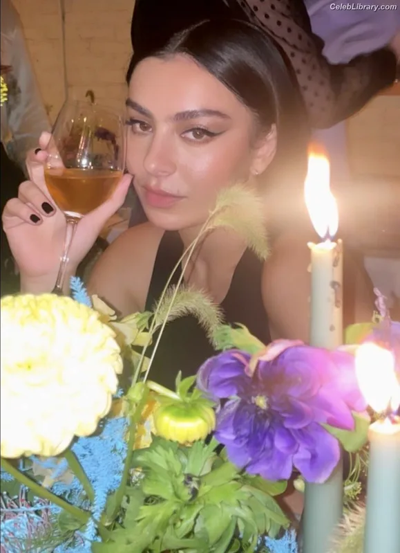 Charli XCX photo 21 of 2701