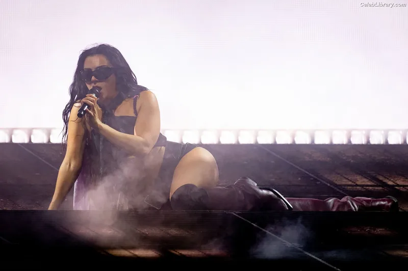 Charli XCX photo 16 of 2701