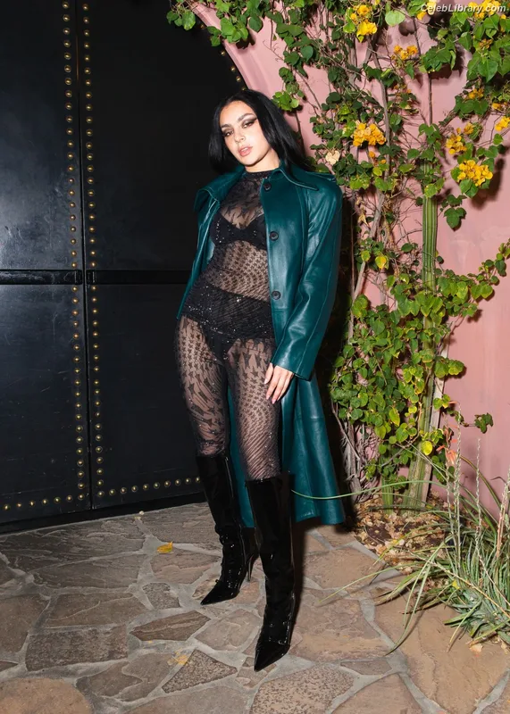 Charli XCX photo 16 of 2701