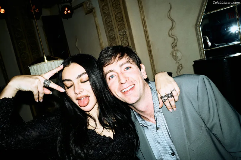 Charli XCX photo 11 of 2701